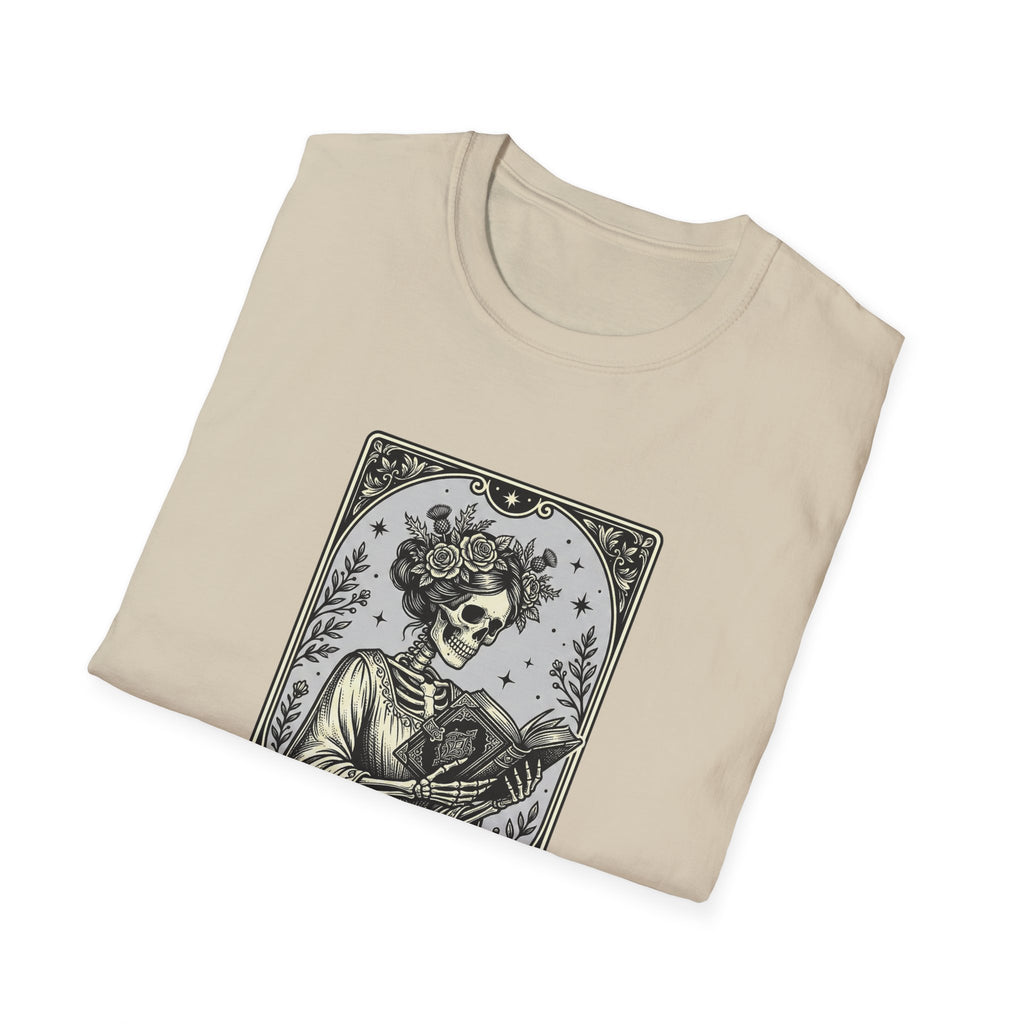 The Reader Tarot Card T-Shirt