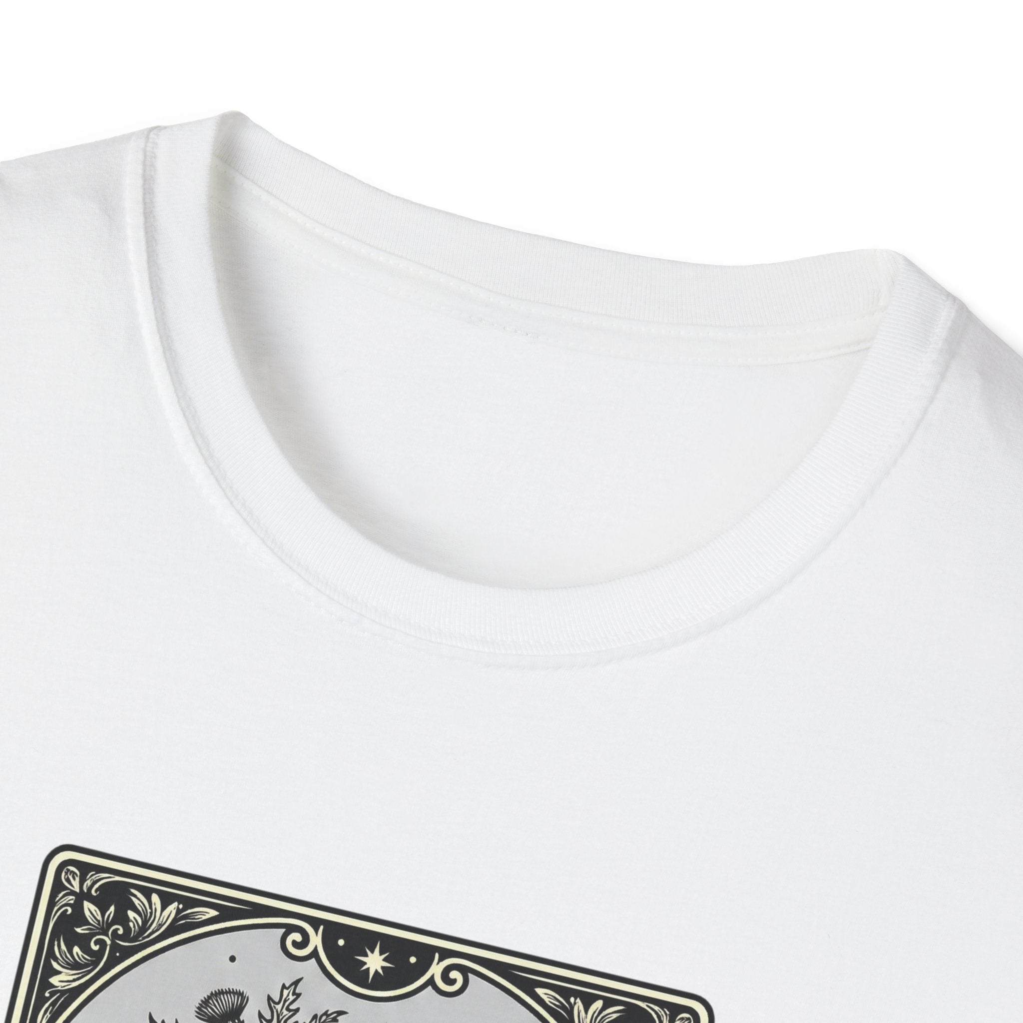 The Reader Tarot Card T-Shirt