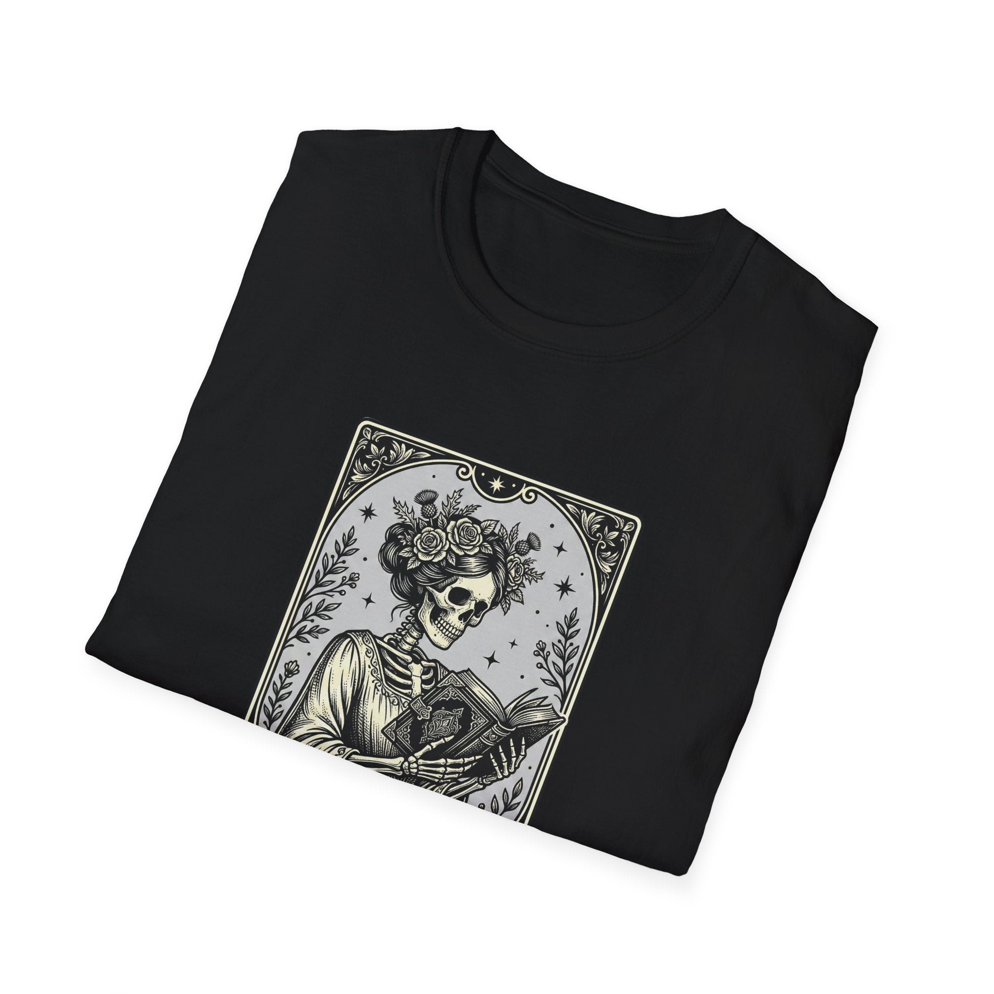 The Reader Tarot Card T-Shirt