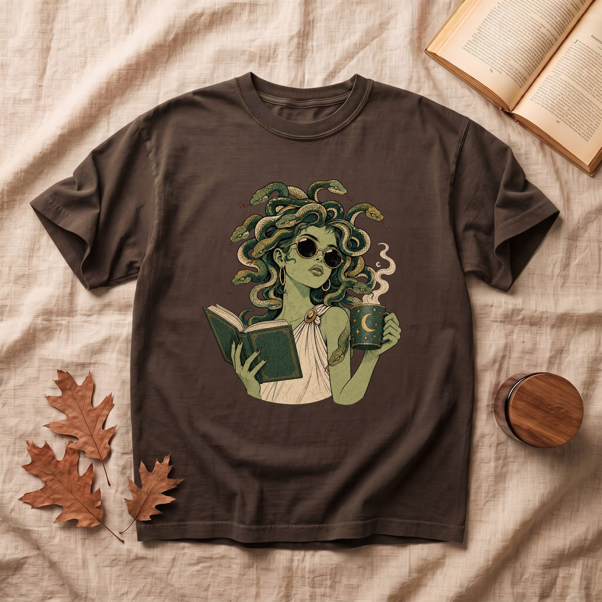 Medusa Reading Halloween T-shirt - Espresso